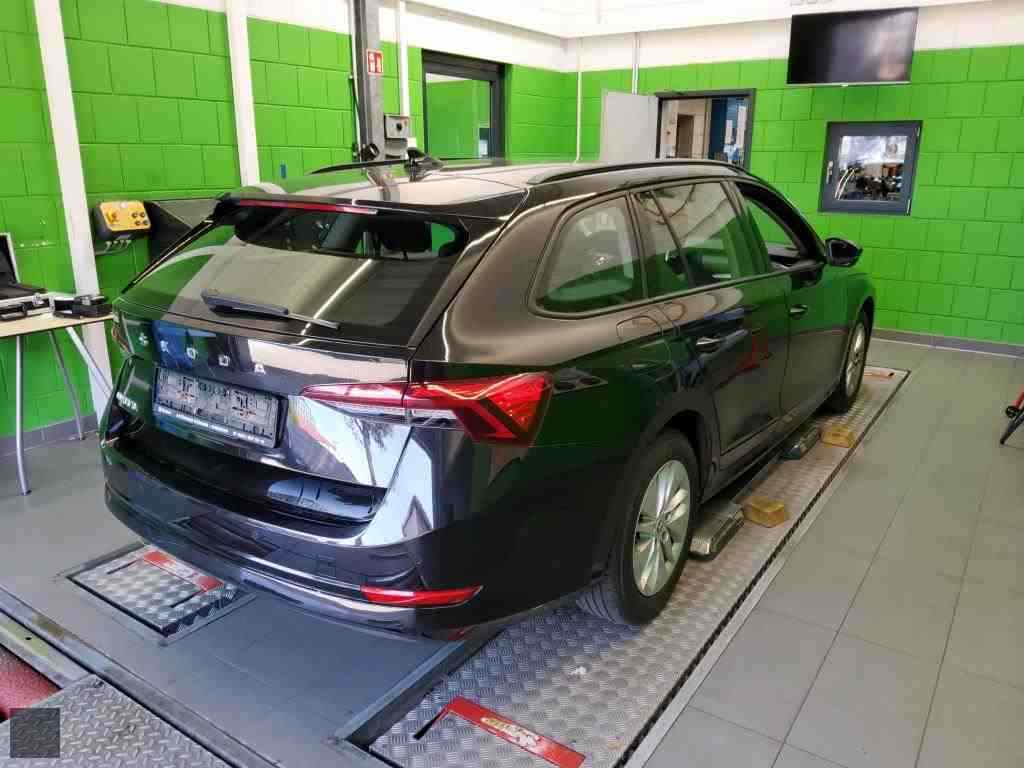 Slika vozila &Scaron;KODA Octavia