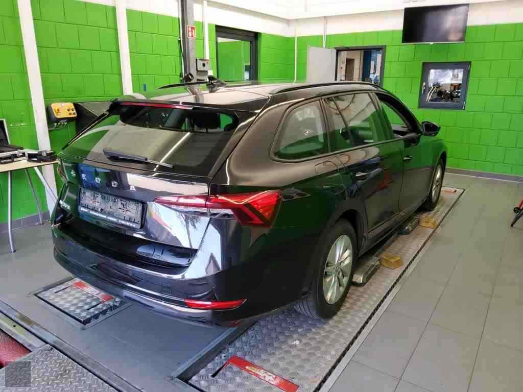 Slika vozila &Scaron;KODA Octavia