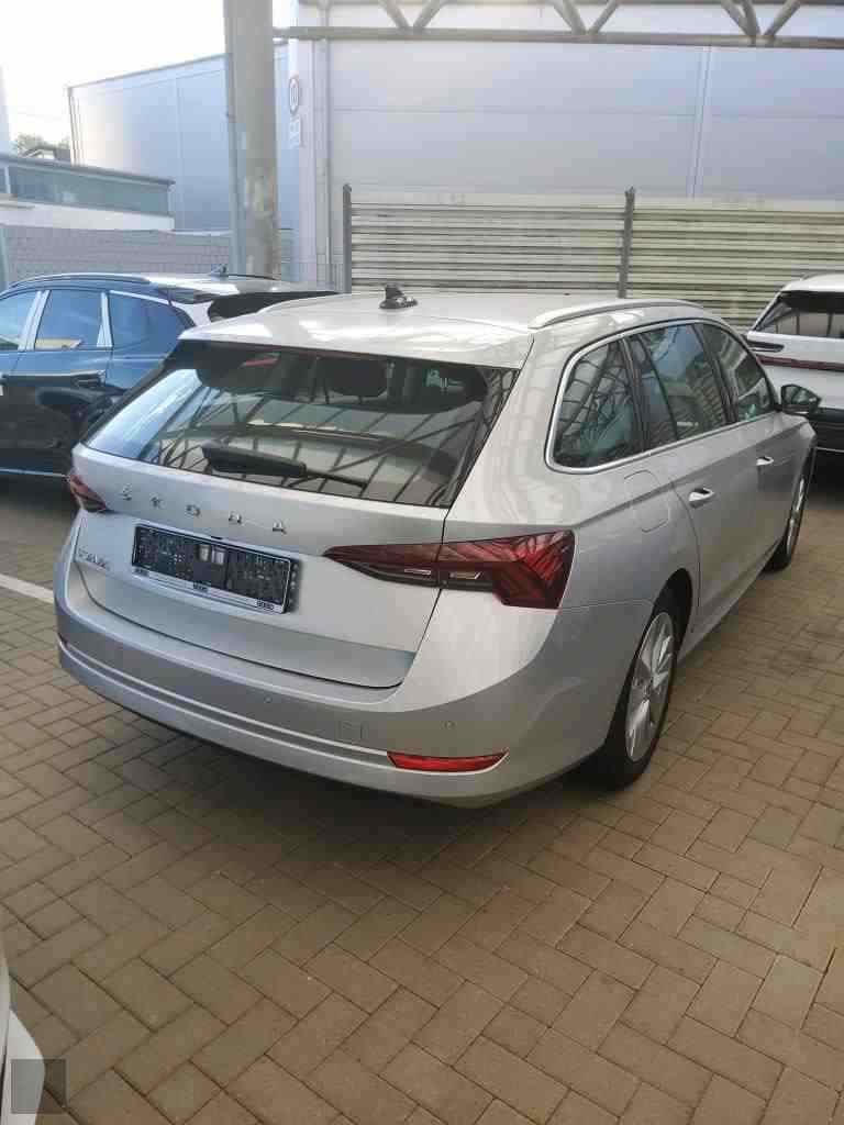 Slika vozila &Scaron;KODA Octavia