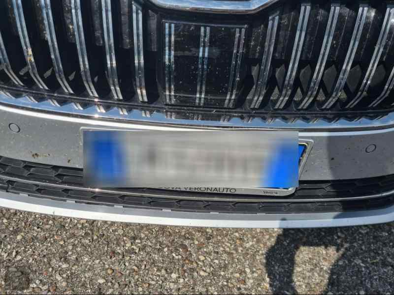 Slika vozila &Scaron;KODA Superb