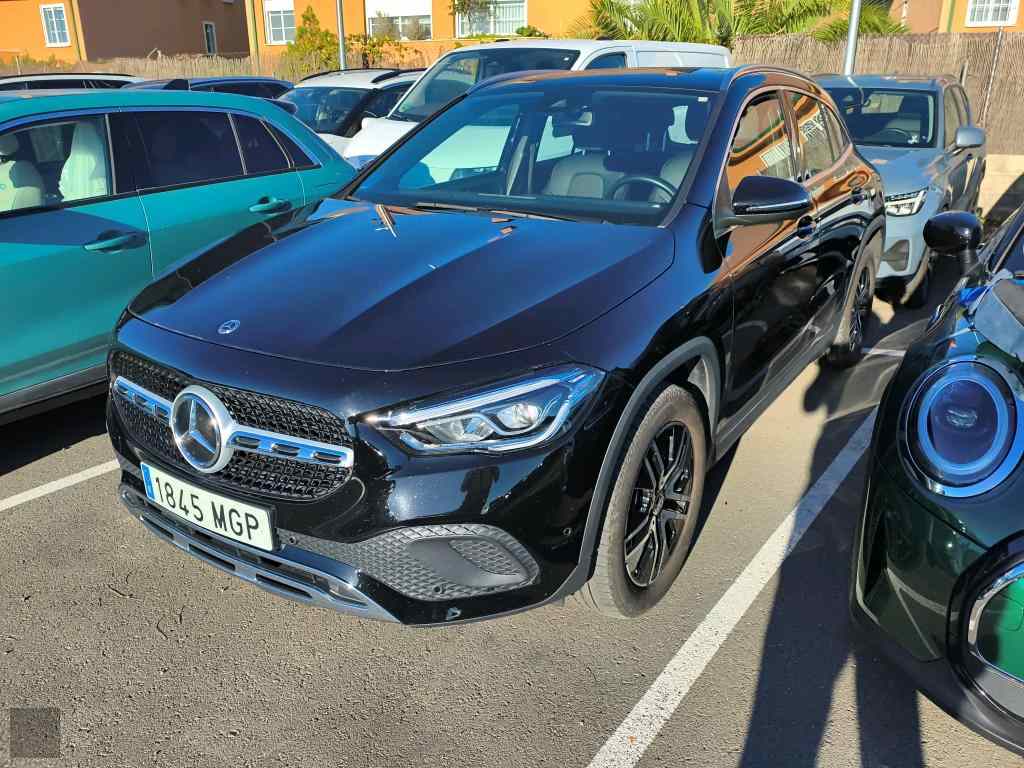 Slika vozila MERCEDES-BENZ GLA-Class