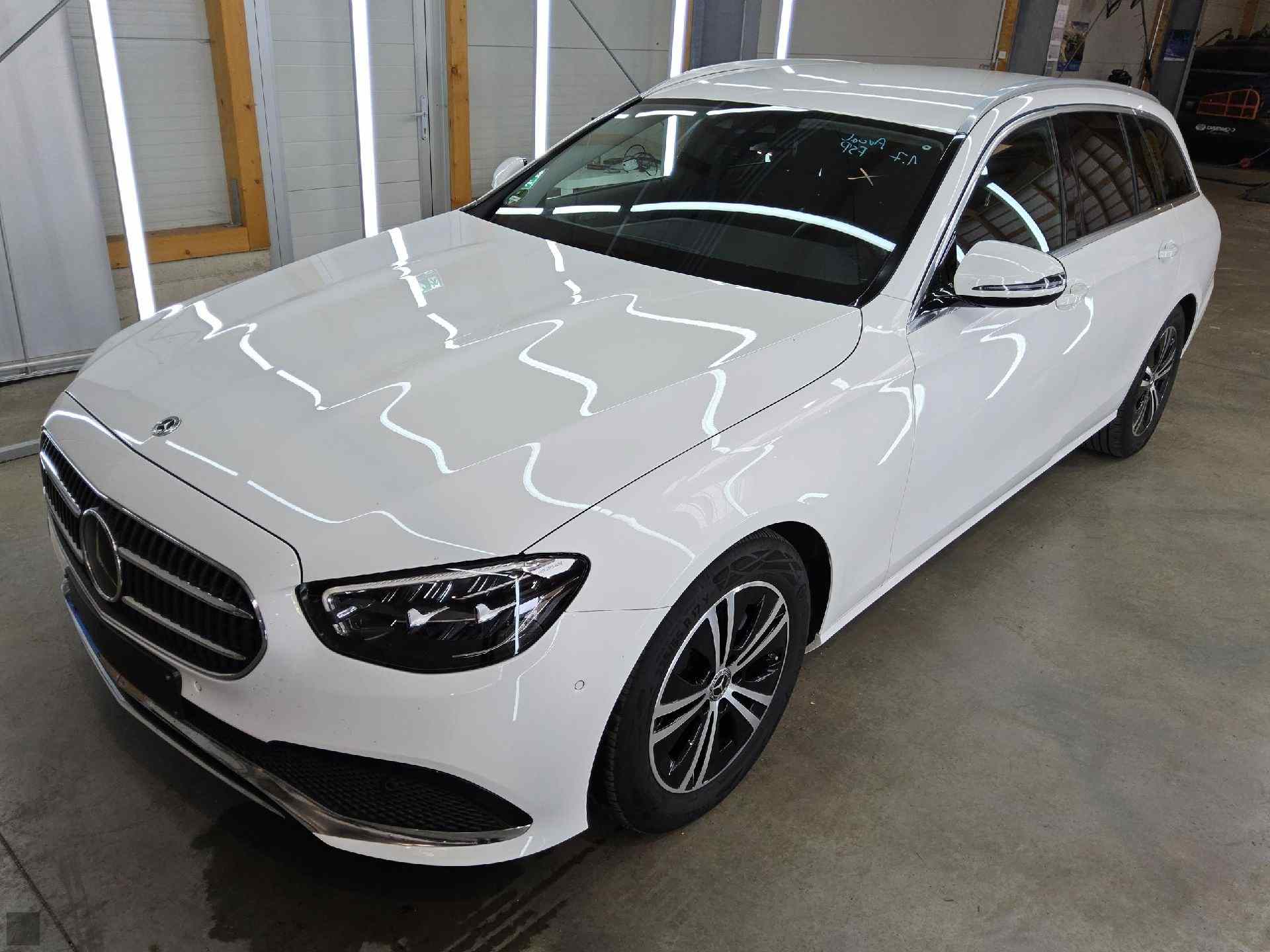 Slika vozila MERCEDES-BENZ E-Class