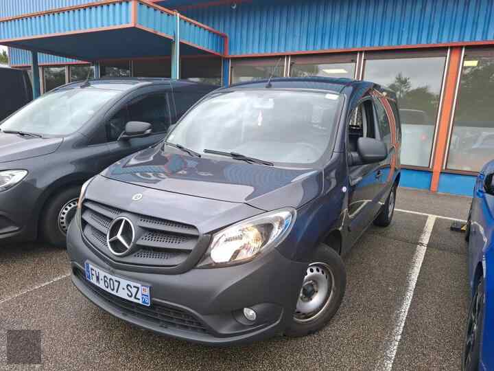Slika vozila MERCEDES-BENZ T-Class