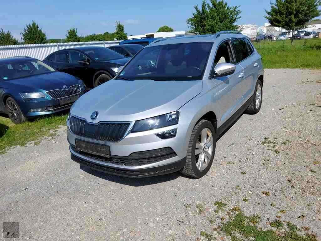 Снимка на превозно средство ŠKODA KAROQ